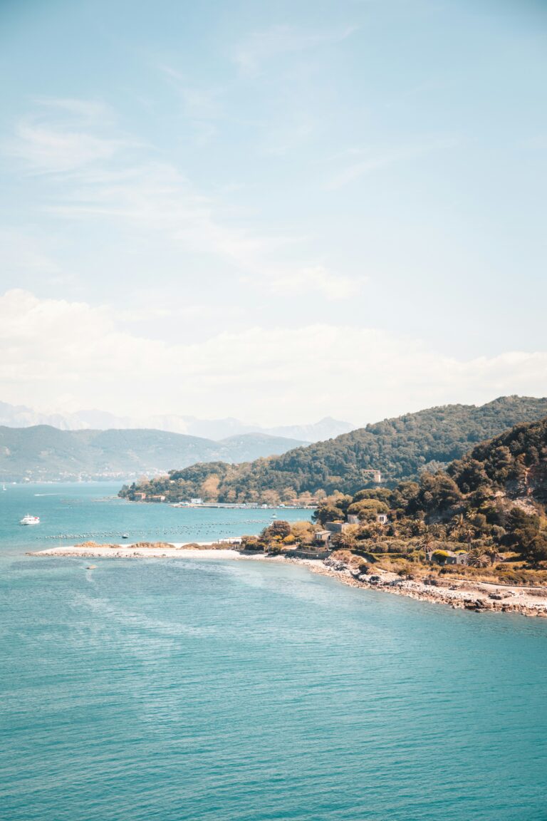 Cosa fare a Palmaria: sentiero, spiagge, barca e ristoranti